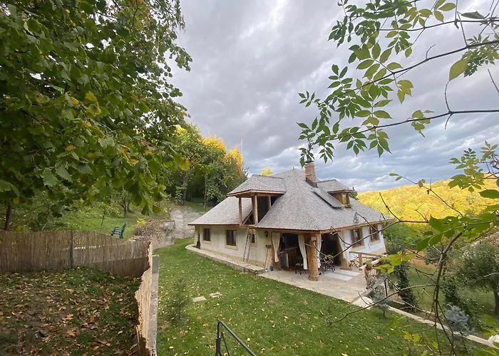 Casa Cu Sindrila